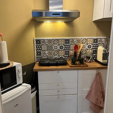 Le De Forest Apartment